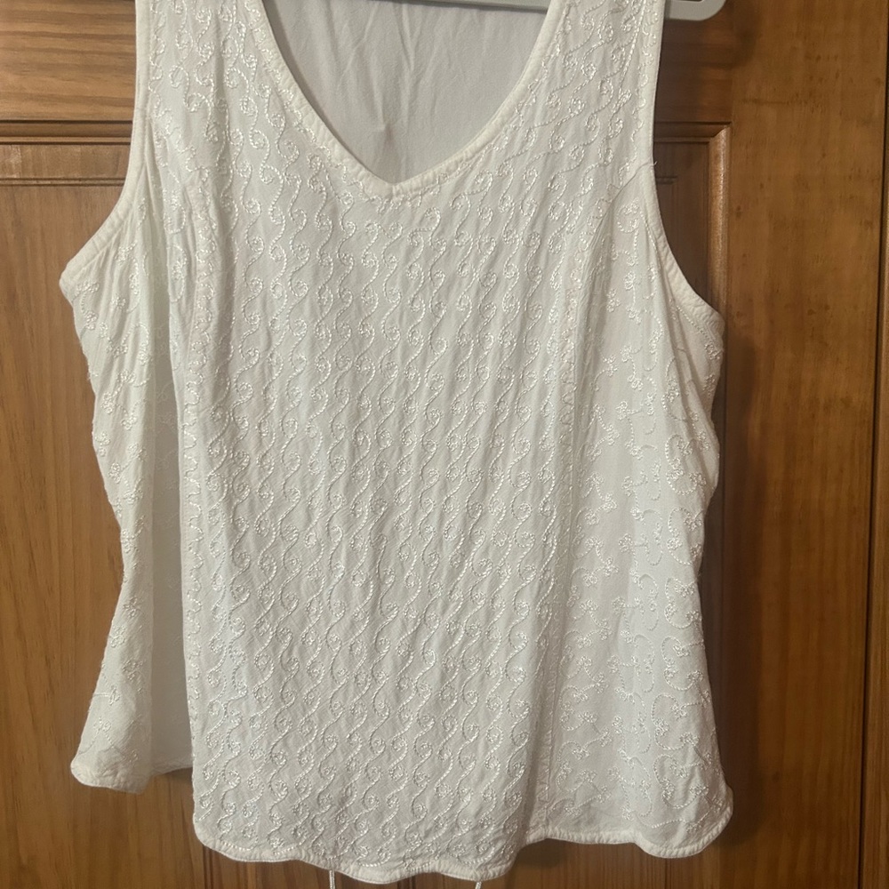 Off White Sleeveless Top